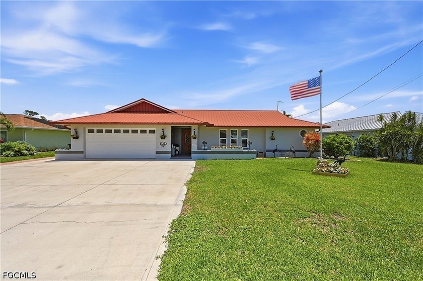Move-in-ready, furnished home featuring two newly installed - photo 46