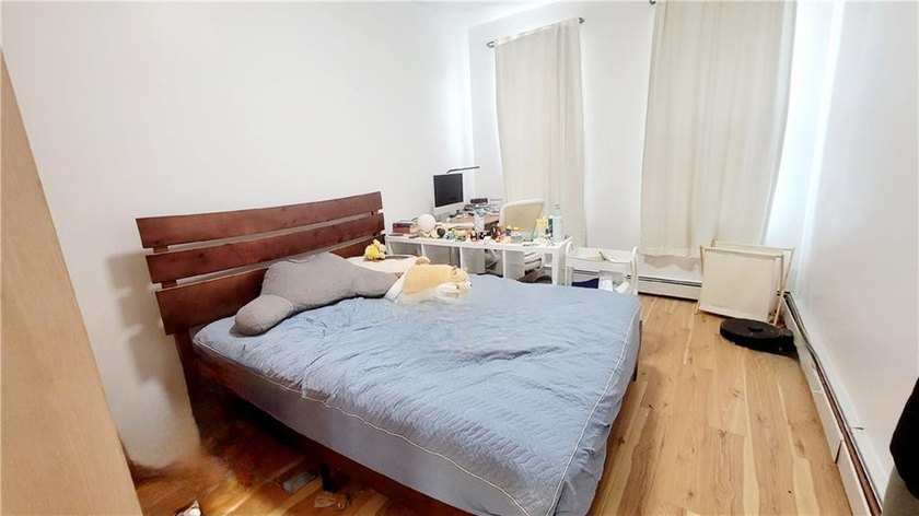 Welcome to this Extra Large 4 family brick house situated in the - photo 6