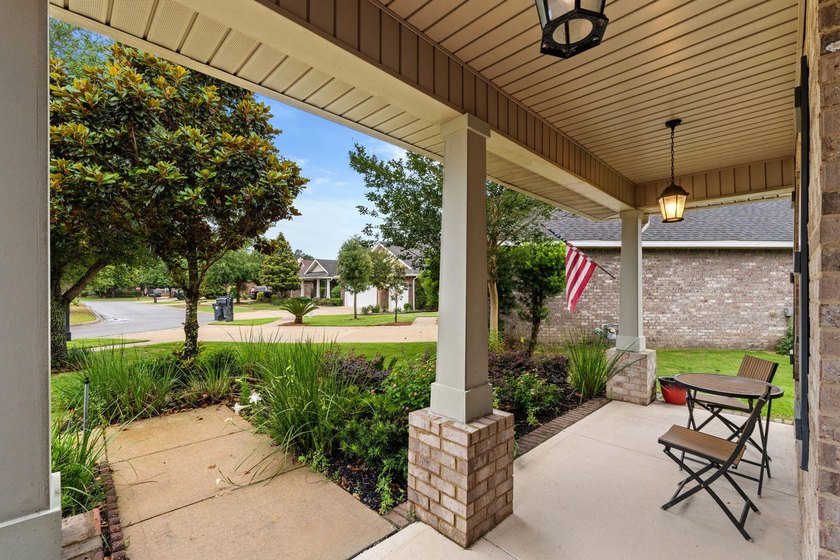GREAT BUY IN HAMMOCK BAY! 4 bdrs, 3 baths, Sunroom, 3 Car garage - photo 9