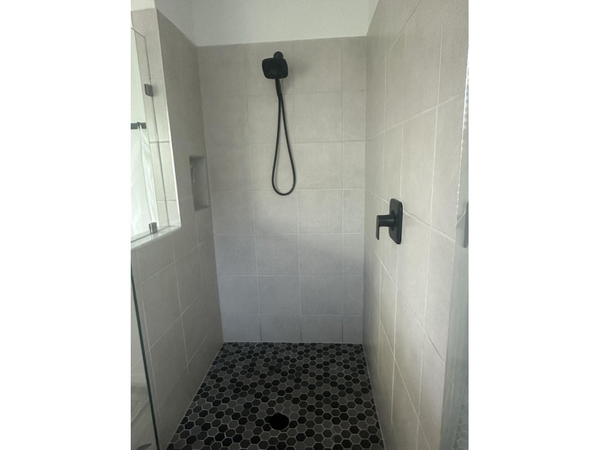 Welcome to your upgraded home in the highly sought-after - photo 14