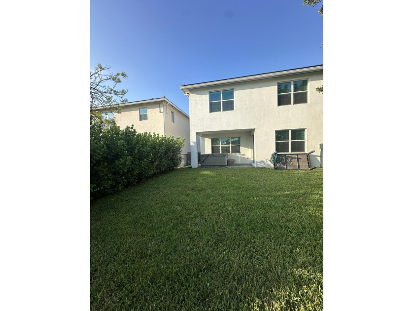 Welcome to your upgraded home in the highly sought-after - photo 25