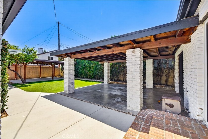 Beautifully reimagined with timeless style and thoughtful design - photo 28