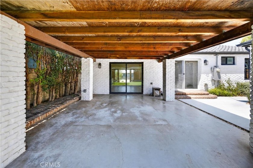 Beautifully reimagined with timeless style and thoughtful design - photo 29
