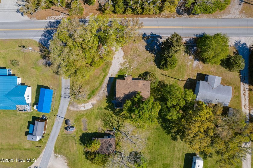 Motivated Seller! Amazing rehab or build opportunity on Harkers - photo 4