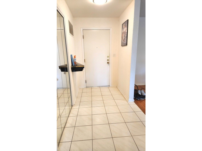 WELCOME HOME TO THIS BEAUTIFULLY UPDATED 2 BEDROOM AND 2 BATH - photo 3