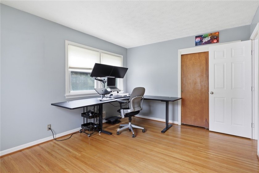 Welcome to effortless living in East Irondequoit, just moments - photo 19