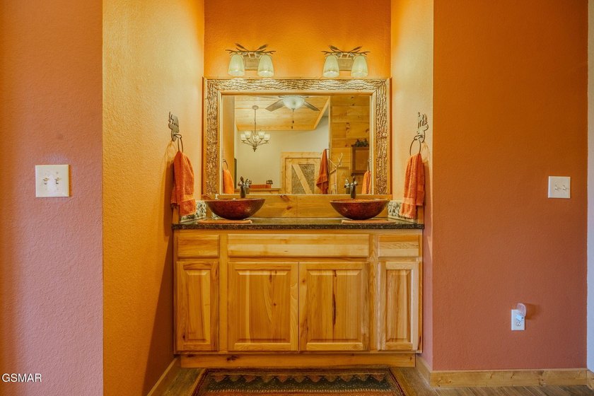 + 2 BONUS ROOMS!!!! A truly rare Wears Valley mountain retreat - photo 35