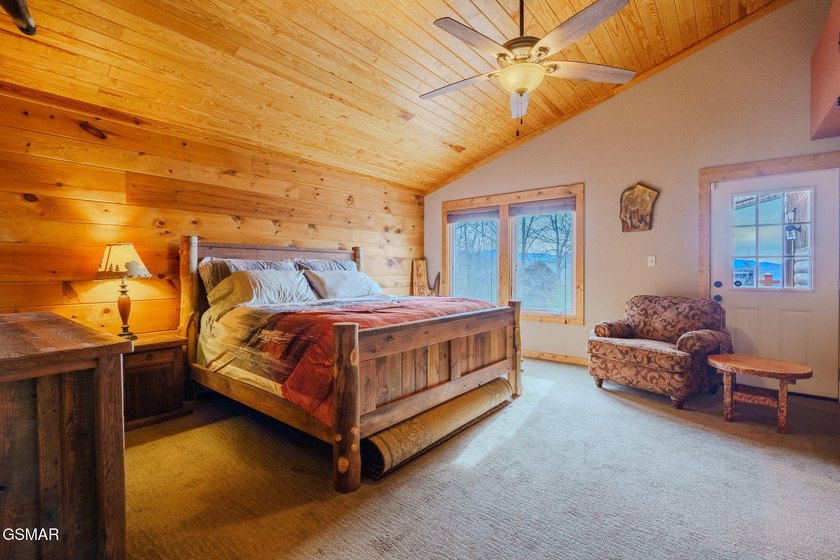 + 2 BONUS ROOMS!!!! A truly rare Wears Valley mountain retreat - photo 38