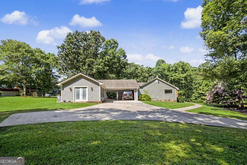 I am excited to feature this exceptional 4-bedroom, 3-bathroom - photo 8