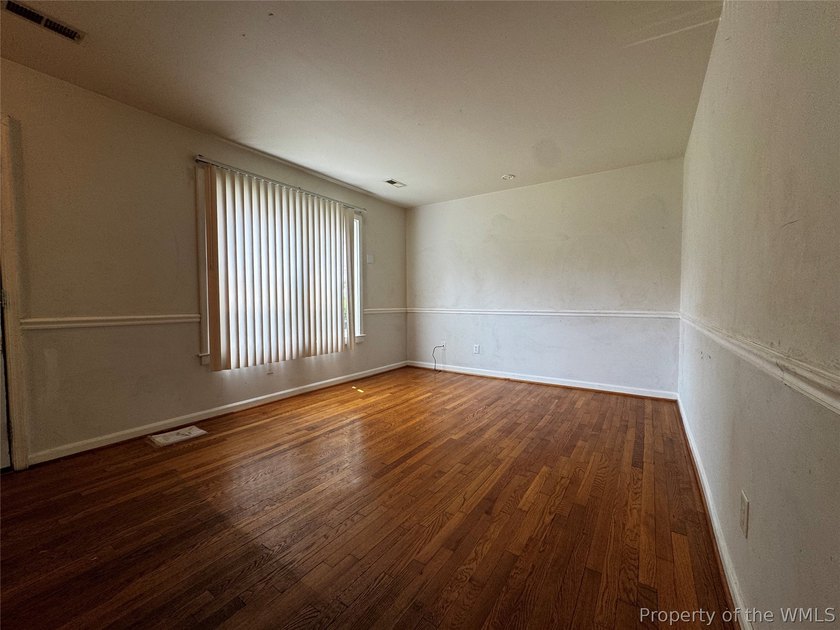 Three-bedroom townhome in the City of Williamsburg featuring - photo 4