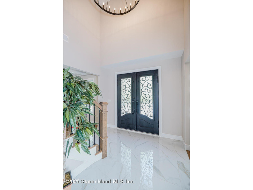 SAVO BROTHERS QUALITY CONSTRUCTION. Stunning Two Family Center - photo 5