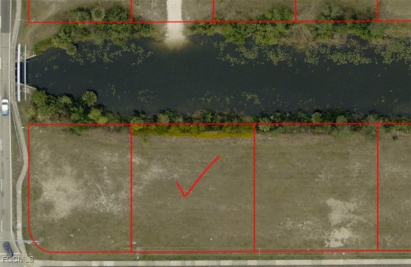 NEW LISTING... Residential 3-Lot Waterfront Homesite on a - photo 4
