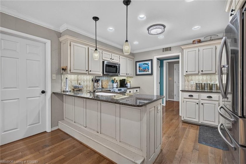 Tucked away in the beautiful Canterbury Cove subdivision, this - photo 14