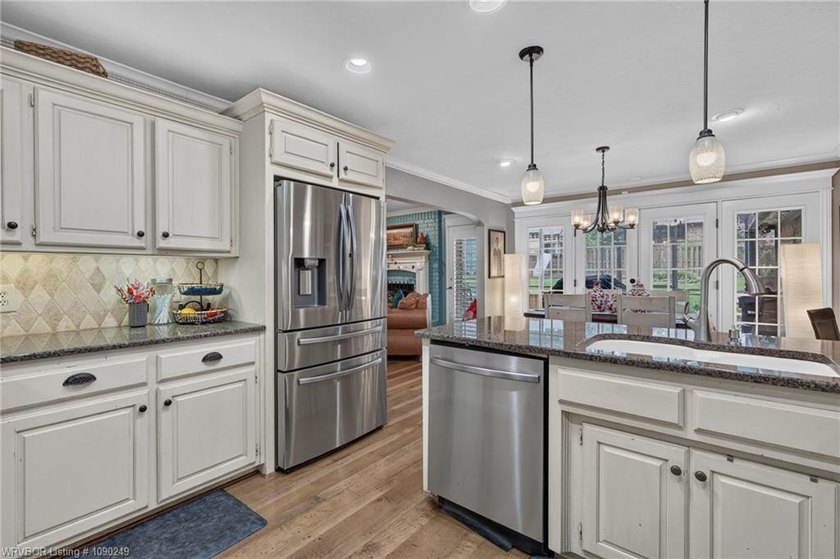 Tucked away in the beautiful Canterbury Cove subdivision, this - photo 16