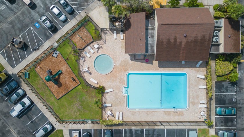 Welcome to Village Lake Condominiums in St. Petersburg! This 2 - photo 45