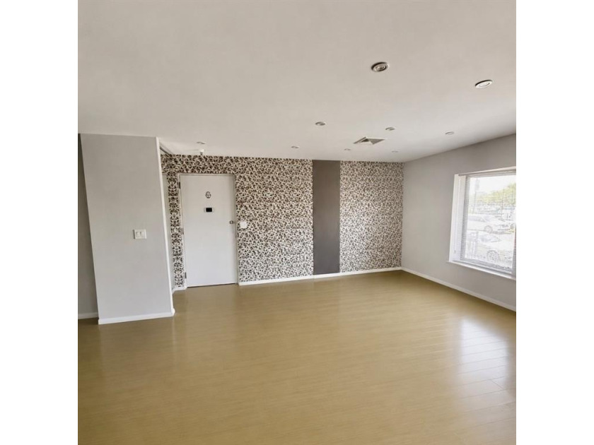 Experience the best of Brooklyn waterfront living in this - photo 3