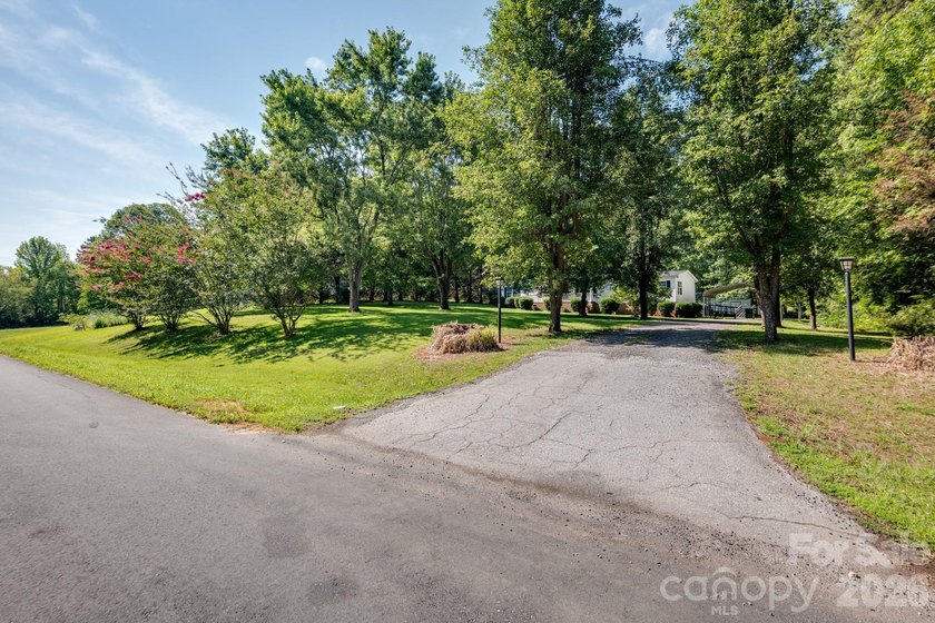 Charming one-level home nestled on a quiet street with numerous - photo 4