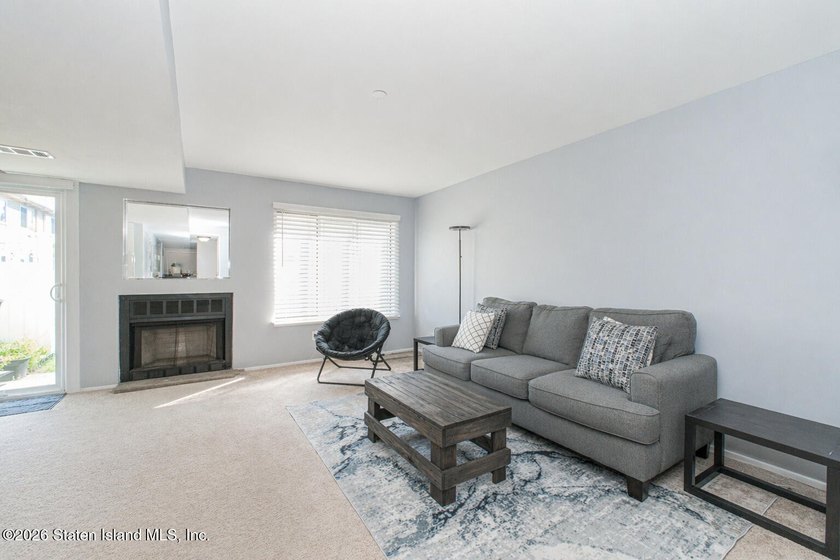 Welcome to 20 Jupiter Lane, a move-in condition two-bedroom - photo 3