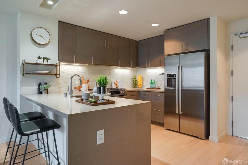 Experience waterfront luxury in this stunning 1-bedroom, 1- bath - photo 2