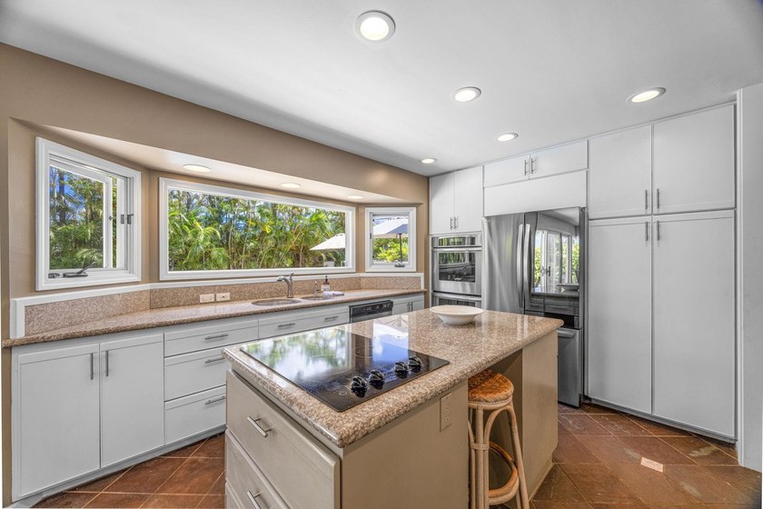 Welcome to 139 Waaula St, a stunning single-family home in the - photo 26