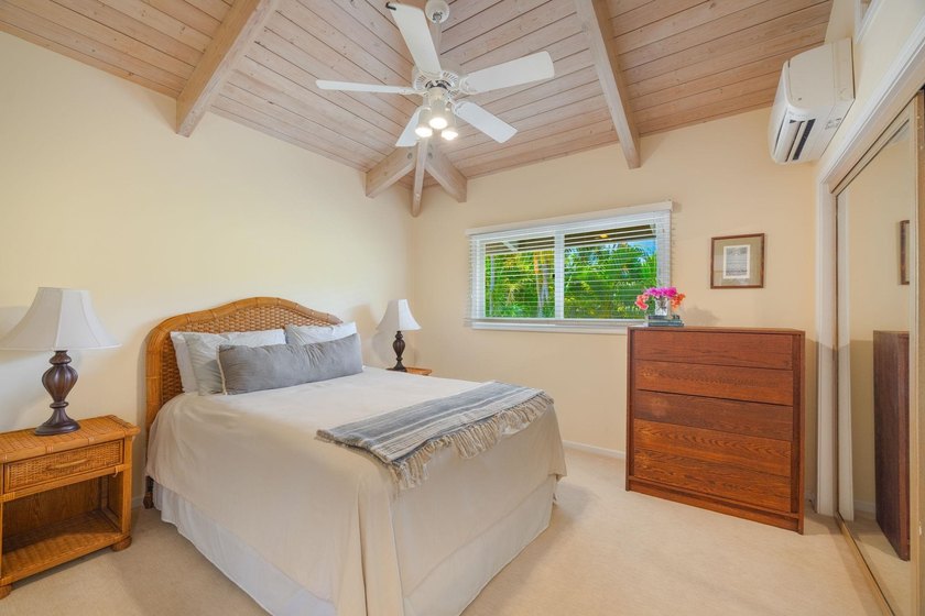 Welcome to 139 Waaula St, a stunning single-family home in the - photo 37