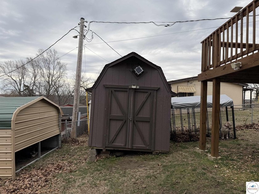 Welcome to this charming 4-bedroom, 1-bath second-tier home near - photo 5