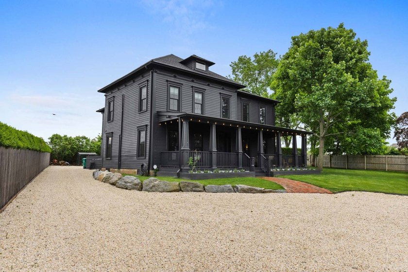 A striking blend of authentic farmhouse architecture and modern - photo 5