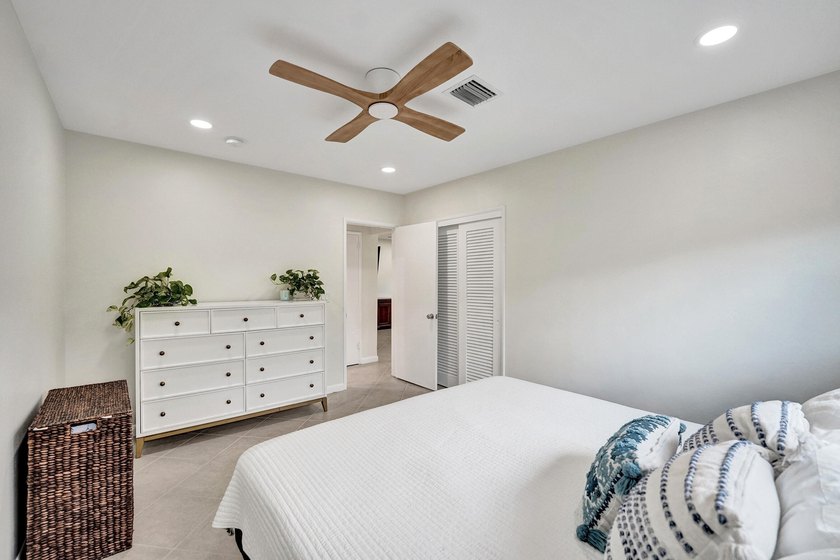 Beautifully maintained 3-bedroom, 2-bath home in highly - photo 27