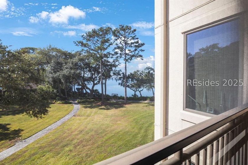 Panoramic Skull Creek and Intracoastal views highlight this - photo 2