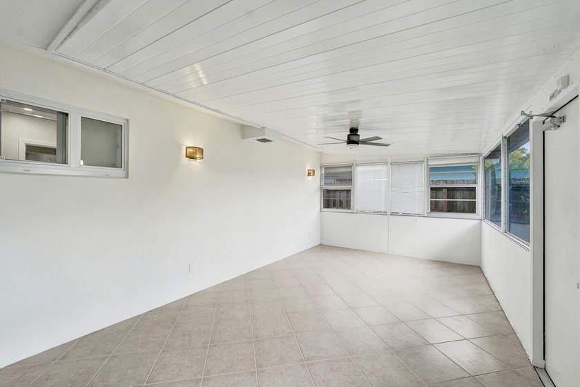 Beautifully maintained 3-bedroom, 2-bath home in highly - photo 36