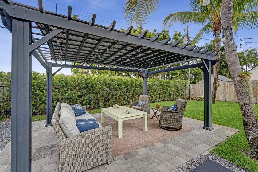 Beautifully maintained 3-bedroom, 2-bath home in highly - photo 42