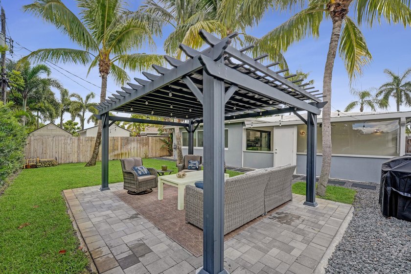 Beautifully maintained 3-bedroom, 2-bath home in highly - photo 47