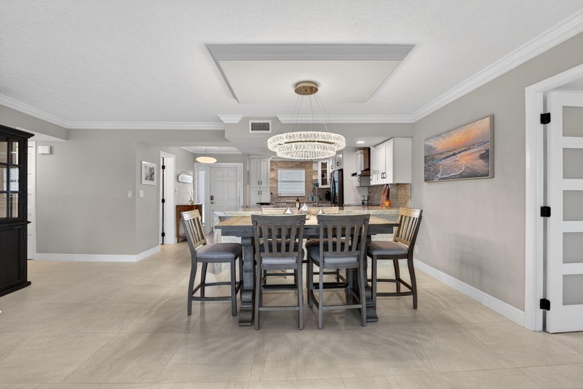 Experience luxury waterfront living in the desirable Hillsboro - photo 12