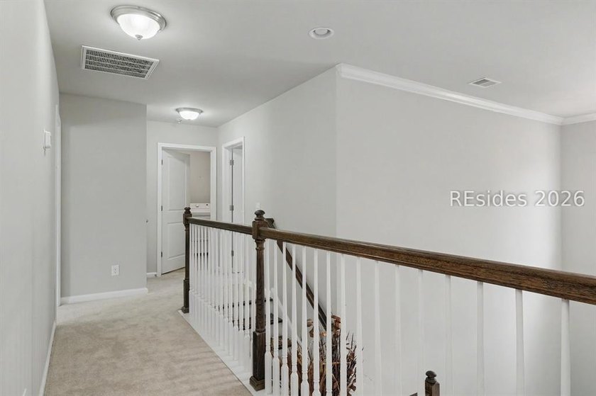 Welcome to this beautifully maintained 5-bedroom, 3-bath home in - photo 16