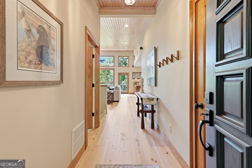 Discover this exceptional gated mountain estate offering - photo 8