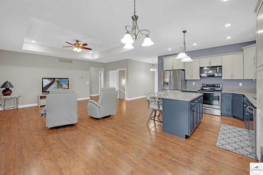 This expansive home in Warsaw, MO. Near Truman Lake and Lake of - photo 7