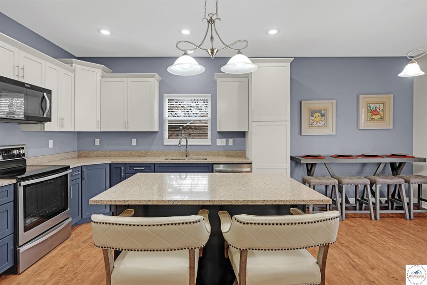 This expansive home in Warsaw, MO. Near Truman Lake and Lake of - photo 9
