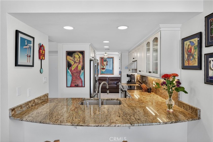 Unforgettable views define this beautiful 2 bedroom, 2 bathroom - photo 8