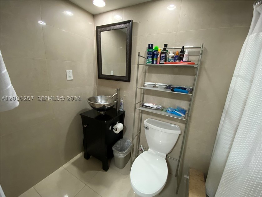 FOR SEASONED INVESTORS ONLY!! RENTED TO GREAT TENANTS @ $2 - photo 13