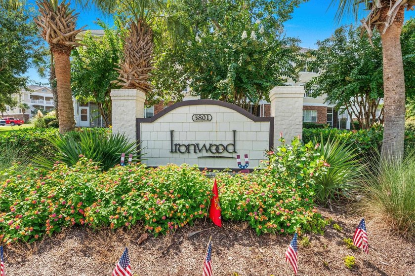 Beautifully maintained condo located in the highly sought-after - photo 15