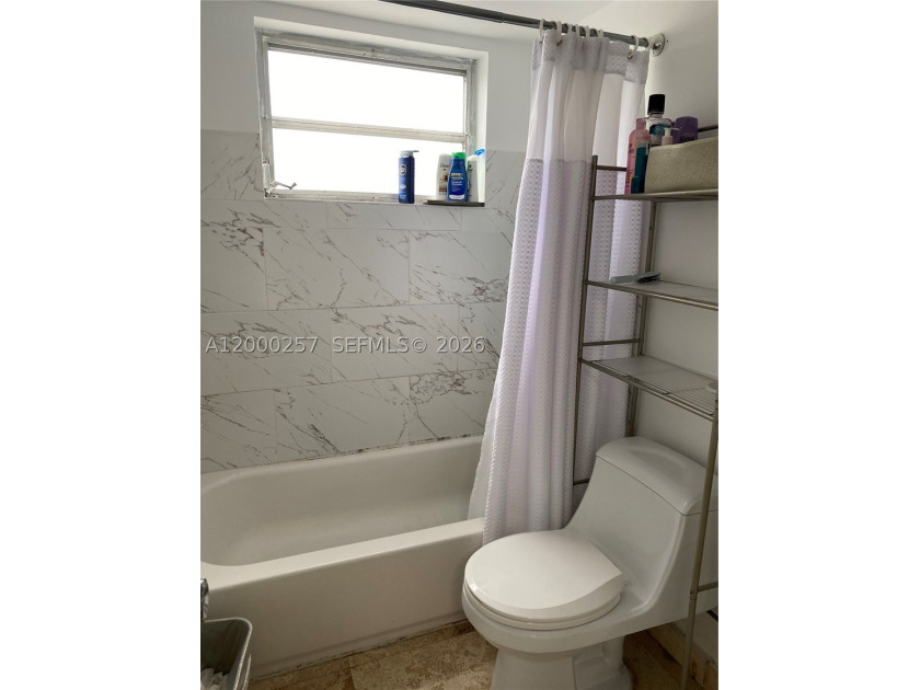 FOR SEASONED INVESTORS ONLY!! RENTED TO GREAT TENANTS @ $2 - photo 18