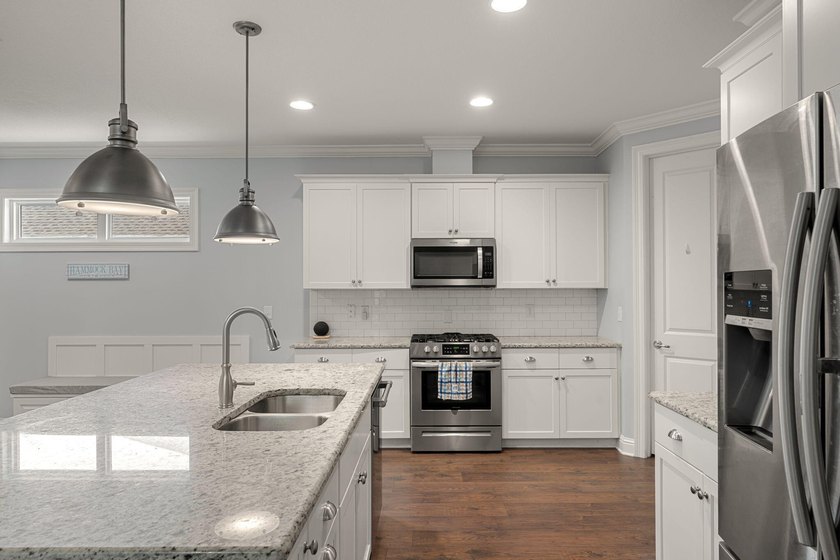 Come check out this custom-built Randy Wise home featuring a - photo 6