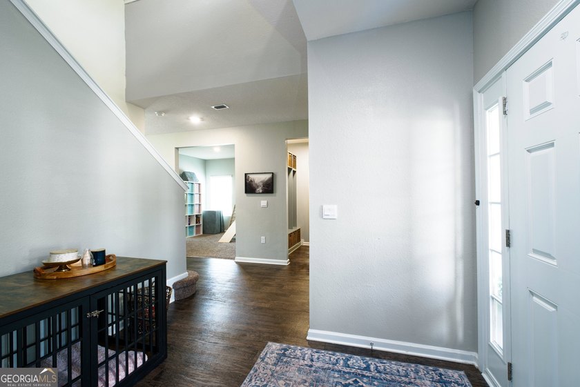 Welcome home to this beautifully maintained two-story residence - photo 5