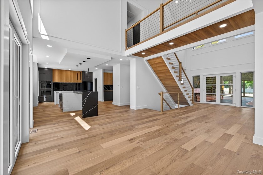 Welcome to this truly one-of-a-kind brand-new modern farmhouse - photo 8