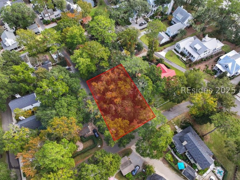 Don't miss this rare opportunity! This lovely corner lot - photo 3