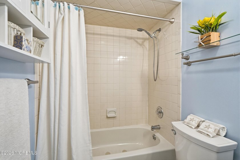 Almost 800 Sq Ft w/Option for Parking &amp; Low HOA Fees at this - photo 31