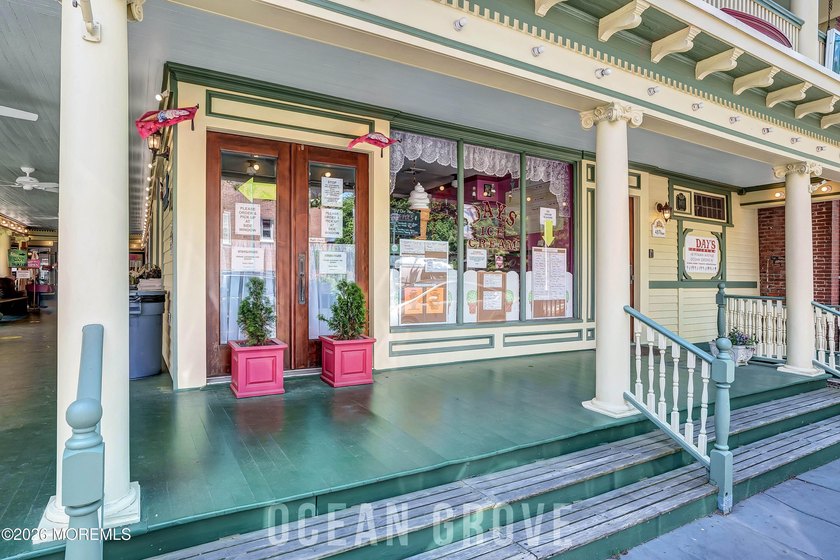 Almost 800 Sq Ft w/Option for Parking &amp; Low HOA Fees at this - photo 48