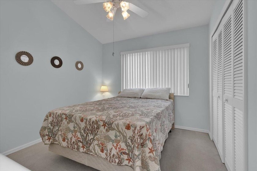 Welcome to this charming single-story residence in Kings Isle at - photo 34