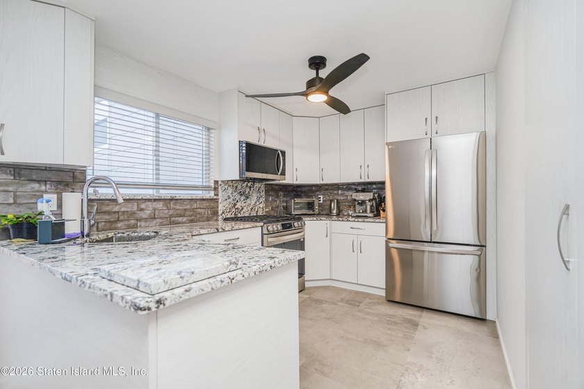 Welcome to 17 Sable Loop, a beautifully renovated 2 bedroom - photo 10