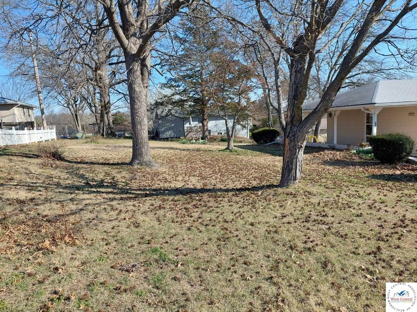 Located within the City Limits of Warsaw, MO and yet just - photo 10